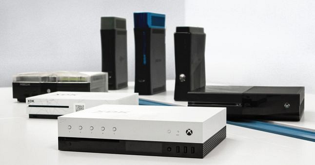 Imagen cortesía del portal Gamasutra de una de las consolas que utilizarán los creadores de juegos para Scorpio. Imagen cortesía del portal Gamasutra de una de las consolas que utilizarán los creadores de juegos para Scorpio.