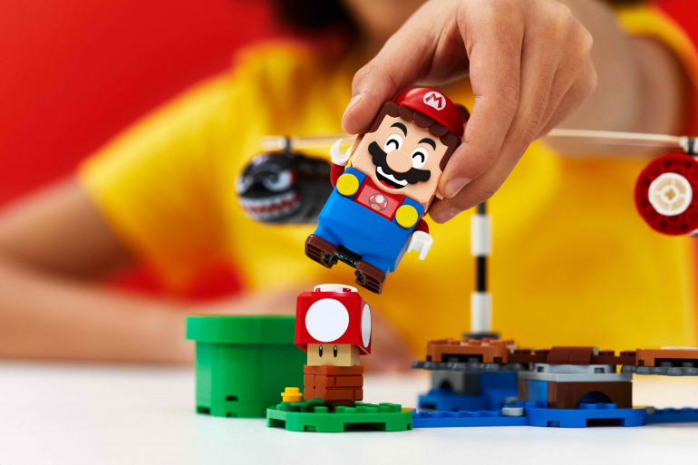 Nintendo está abriendo sus licencias a otros mercados, y uno de sus estrenos más recientes es LEGO Mario. Nintendo está abriendo sus licencias a otros mercados, y uno de sus estrenos más recientes es LEGO Mario.