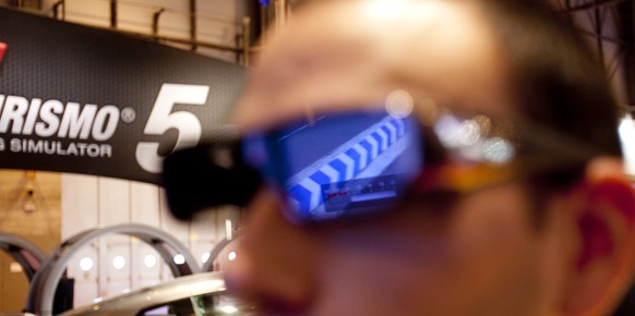 El 3D es también importante para Sony, y una demostración la tuvimos durante el E3: televisor 3D, gafas y Resistance 3 por 499 dólares.
